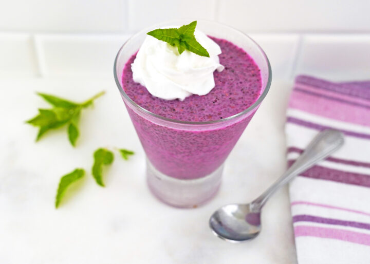 dragon fruit chia seed pudding