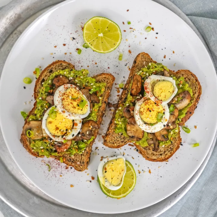 avocado toast with egg and mushrooms