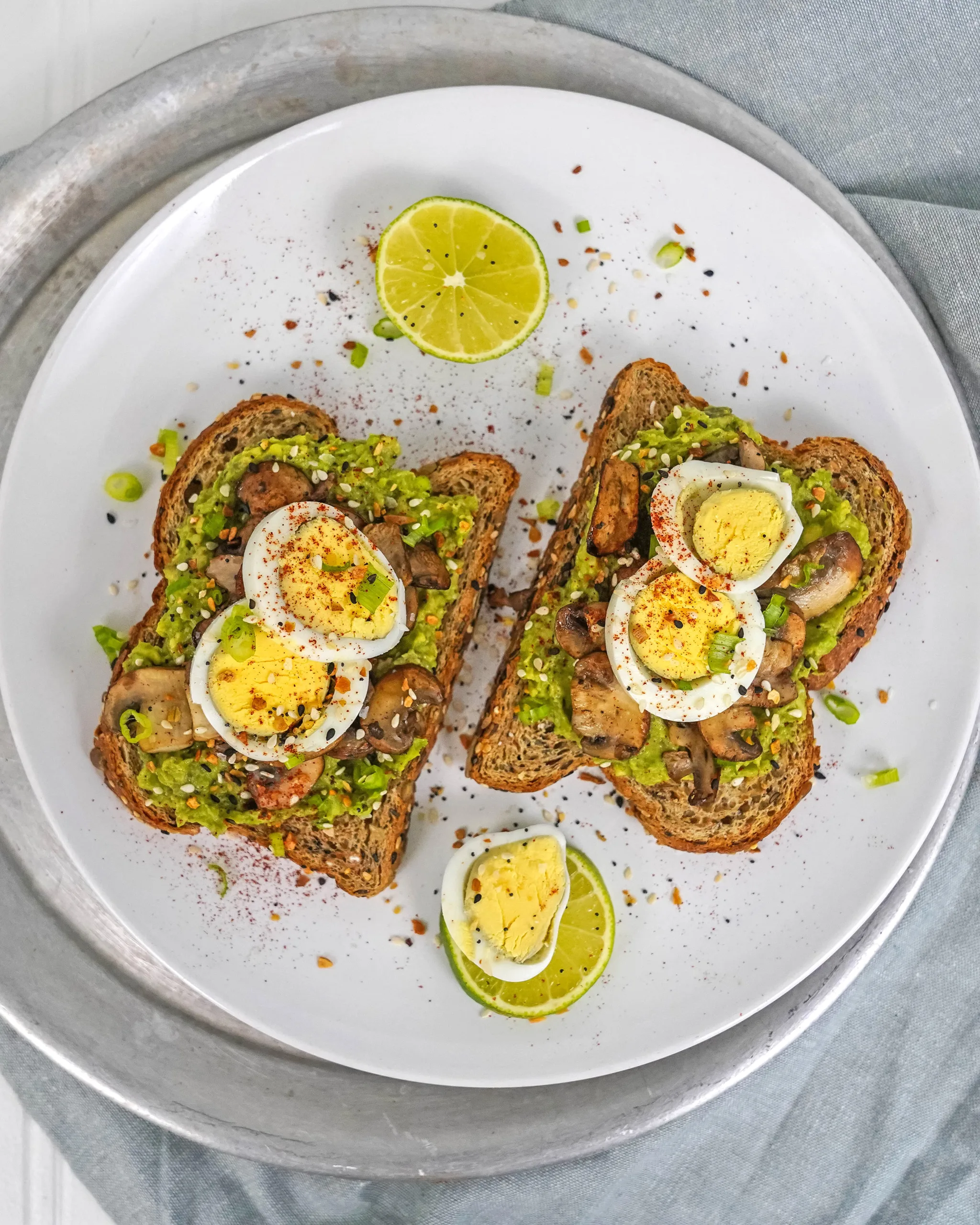 avocado toast with egg and mushrooms