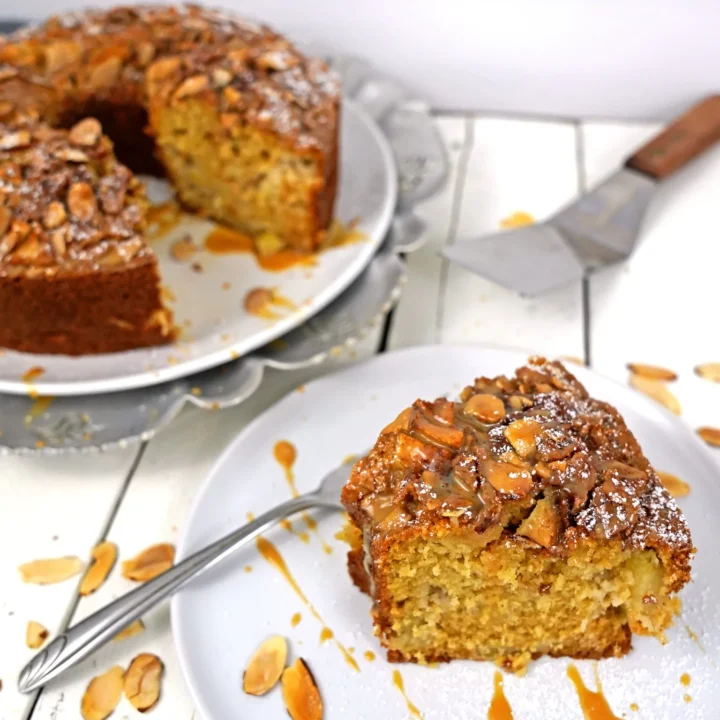 apple almond cake