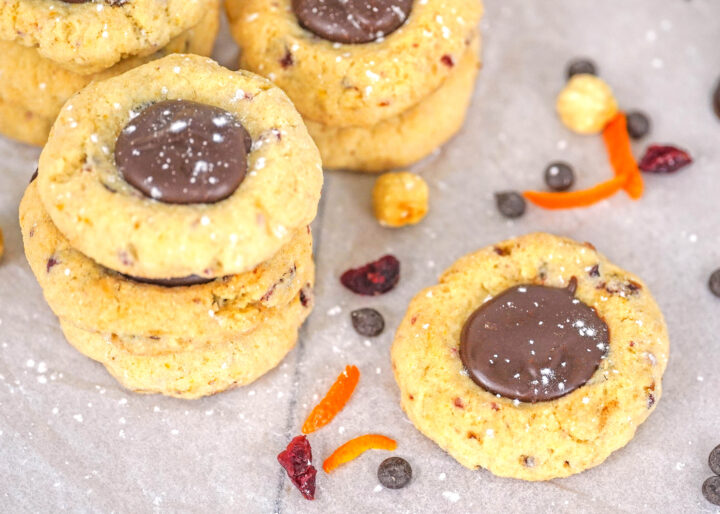 Thumbprint Cookies with Chocolate