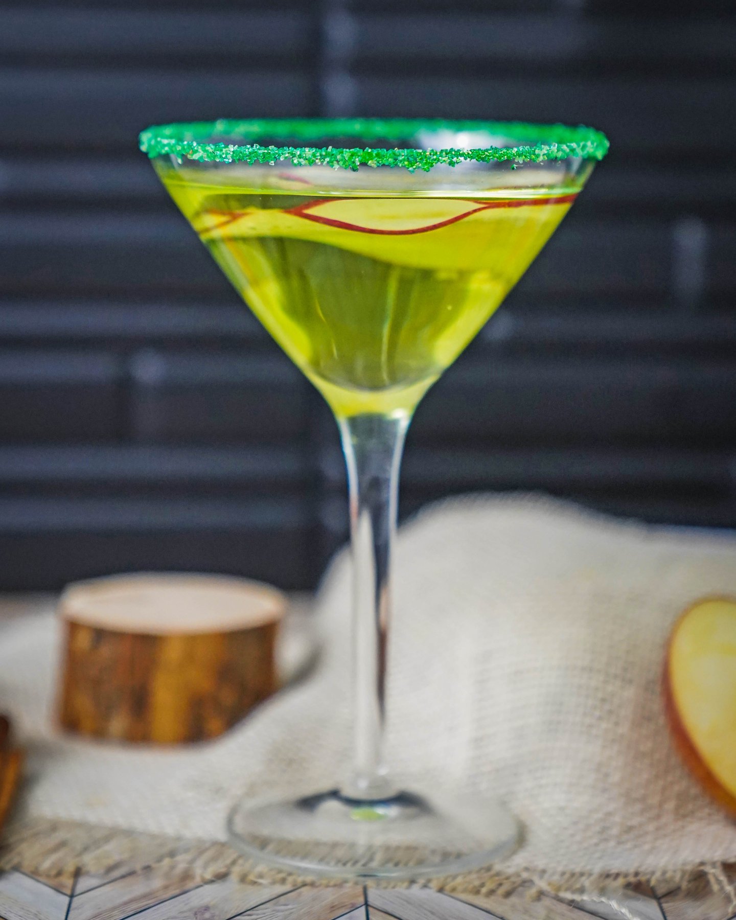 green sour appletini