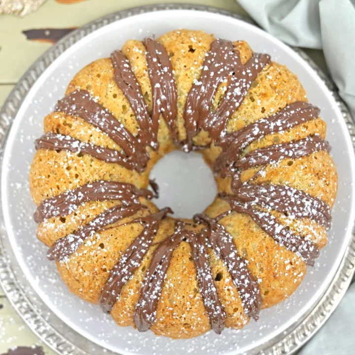 banana bundt cake with nutella