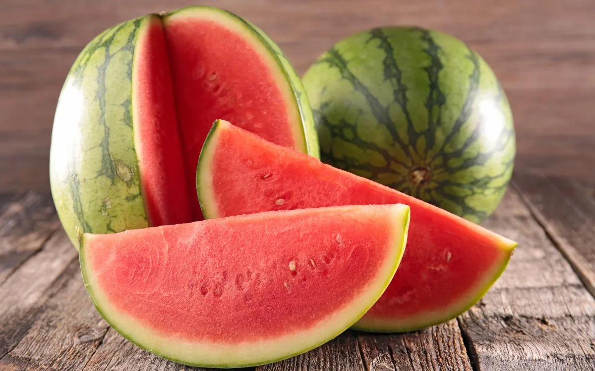 How to pick a watermelon - image of watermelon slices