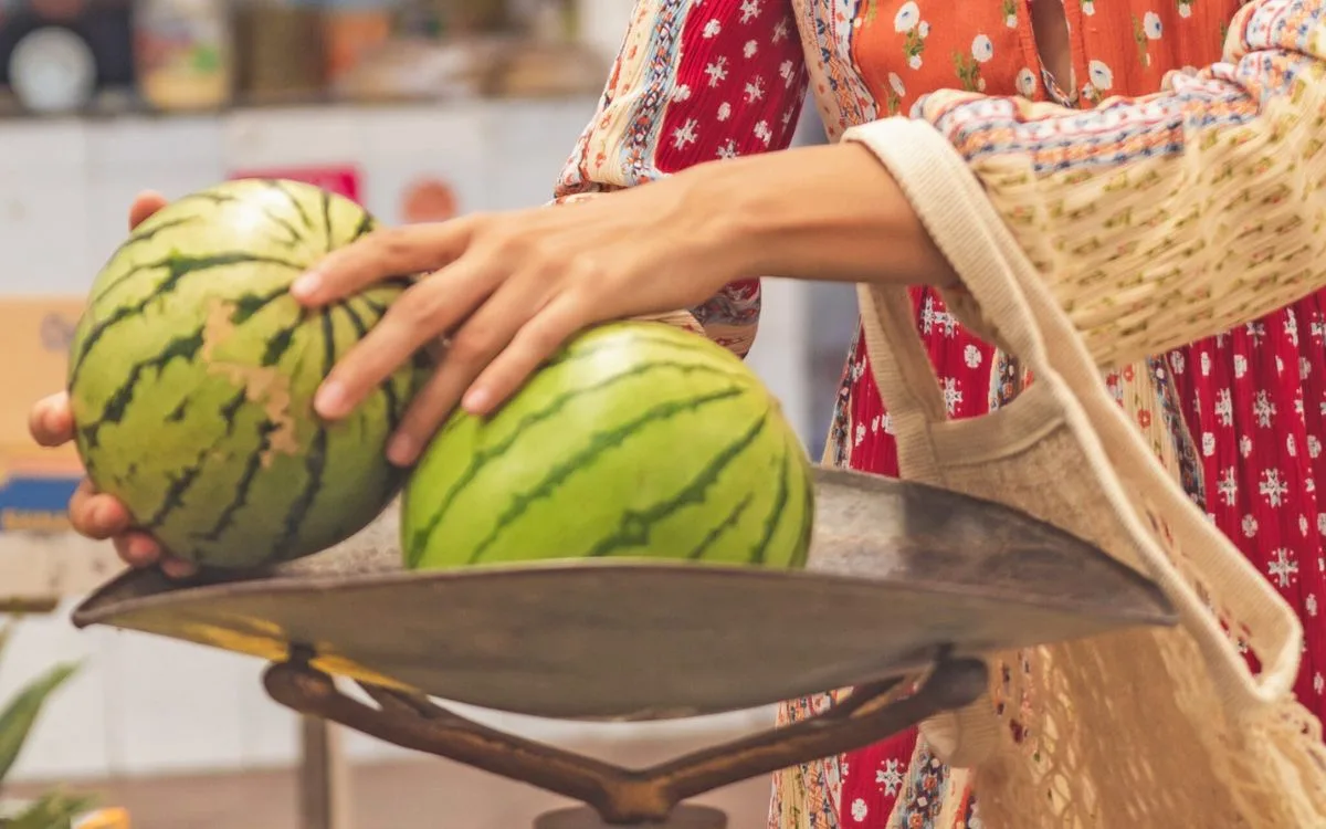 How to pick a watermelon - weight