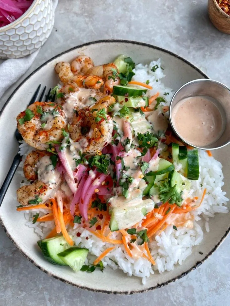 shrimp rice bowl with spicy mayo